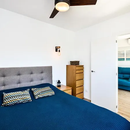 1 Bedroom Sea View In Center Of Marbella! Apartment *