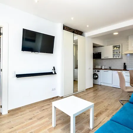 1 Bedroom Sea View In Center Of Marbella! Apartment *