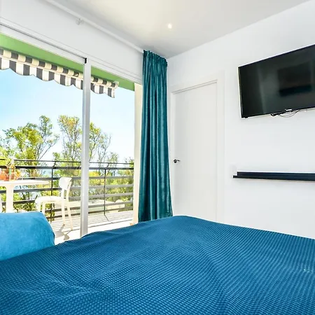 1 Bedroom Sea View In Center Of Marbella! *