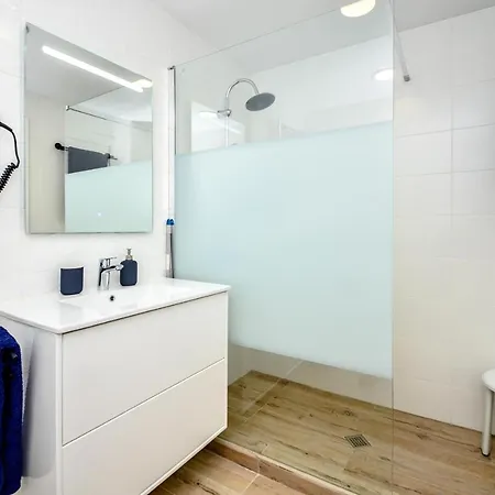 1 Bedroom Sea View In Center Of Marbella! Апартаменты