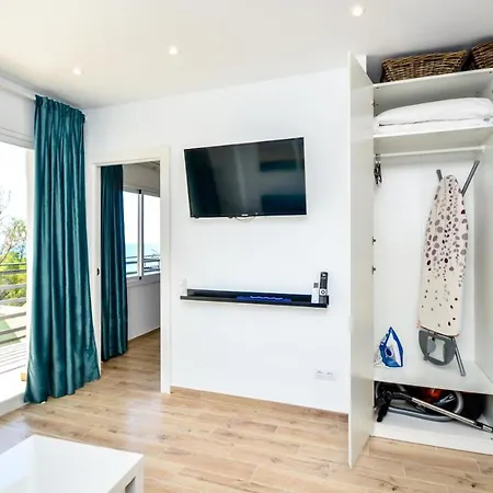 1 Bedroom Sea View In Center Of Marbella! *